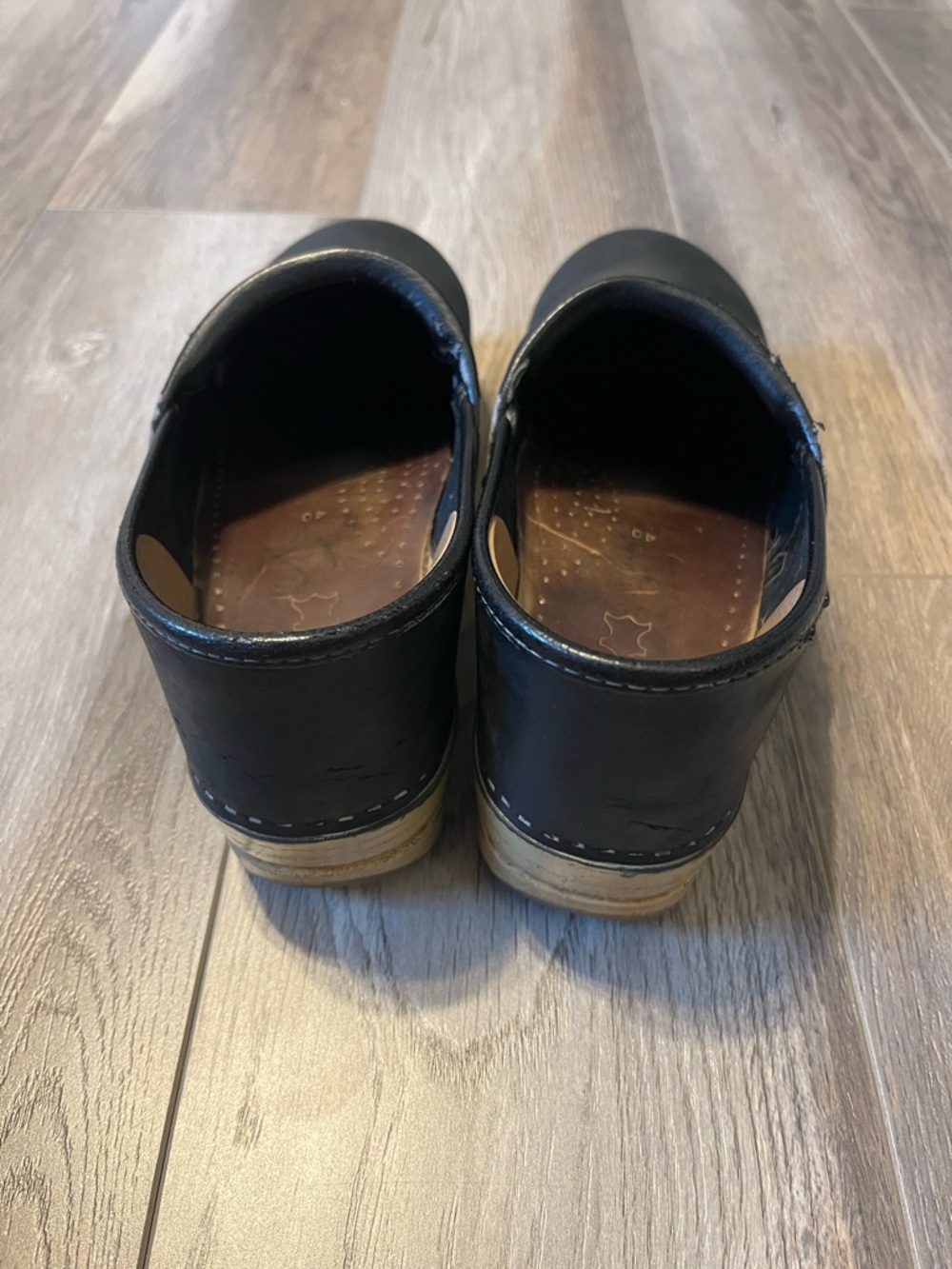 Dansko Professional Black Oiled Leather Clogs - Picture 4 of 8